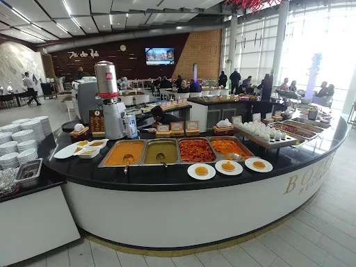 Try flavourful regional dishes