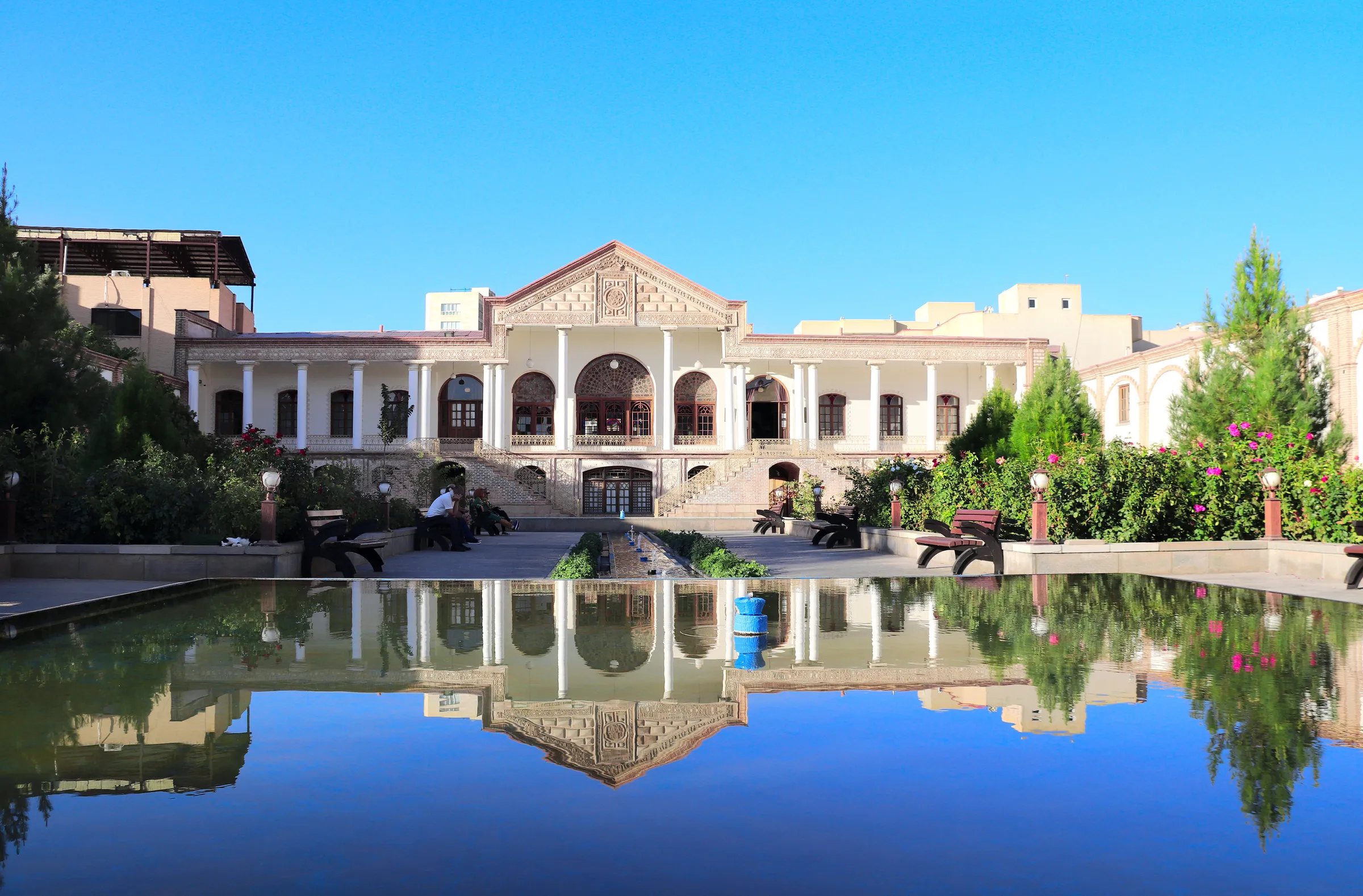 El Goli Park in Tabriz